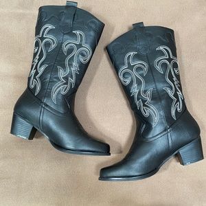 Women’s cowboy boots